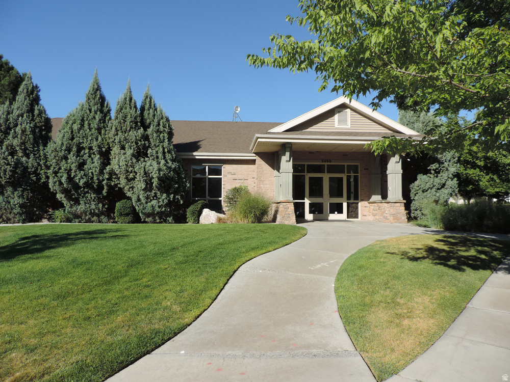 8198 N CEDAR SPRINGS RD #APT 5 Eagle Mountain, UT 84005