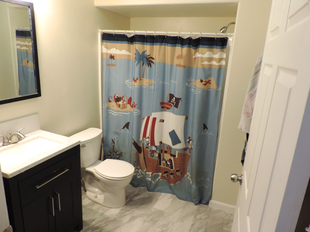 8198 N CEDAR SPRINGS RD #APT 5 Eagle Mountain, UT 84005