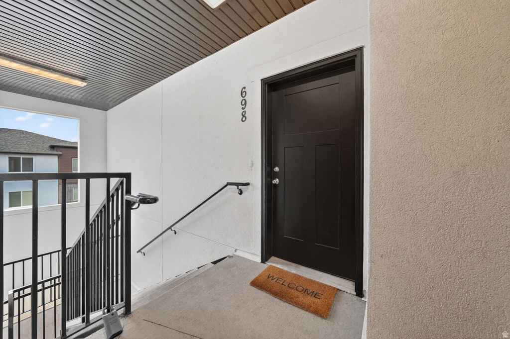 698 N 380 W #AA 303 Vineyard, UT 84059