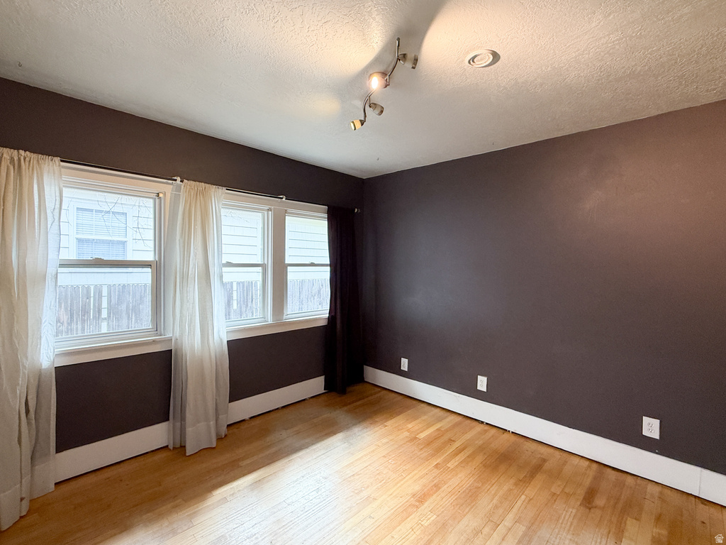 1476 LAKE ST Ogden, UT 84401