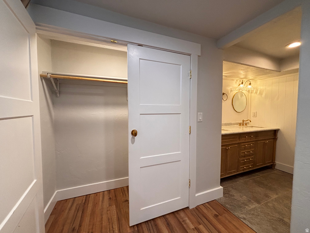 45 W CENTER ST Orangeville, UT 84537