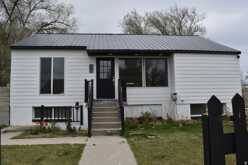 45 W CENTER ST Orangeville, UT 84537