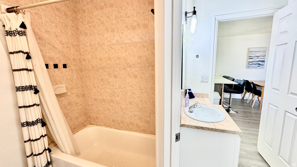 929 HARBOR VLG #220 Garden City, UT 84028