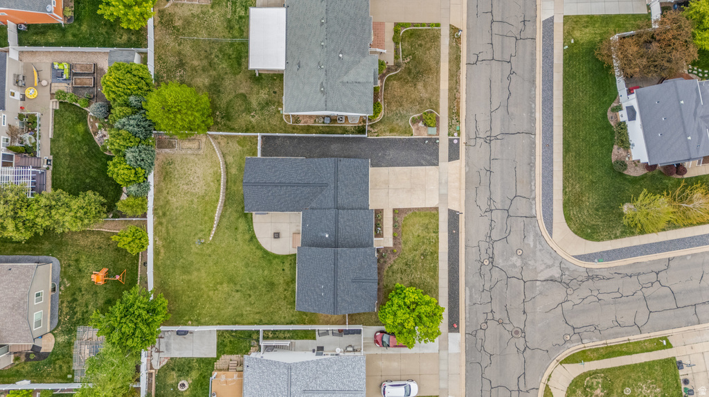 3 E ALFRED AVE Kaysville, UT 84037