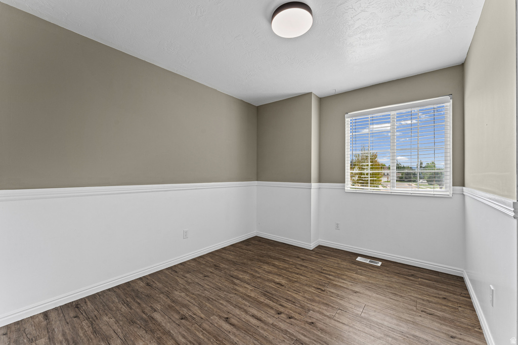 3 E ALFRED AVE Kaysville, UT 84037