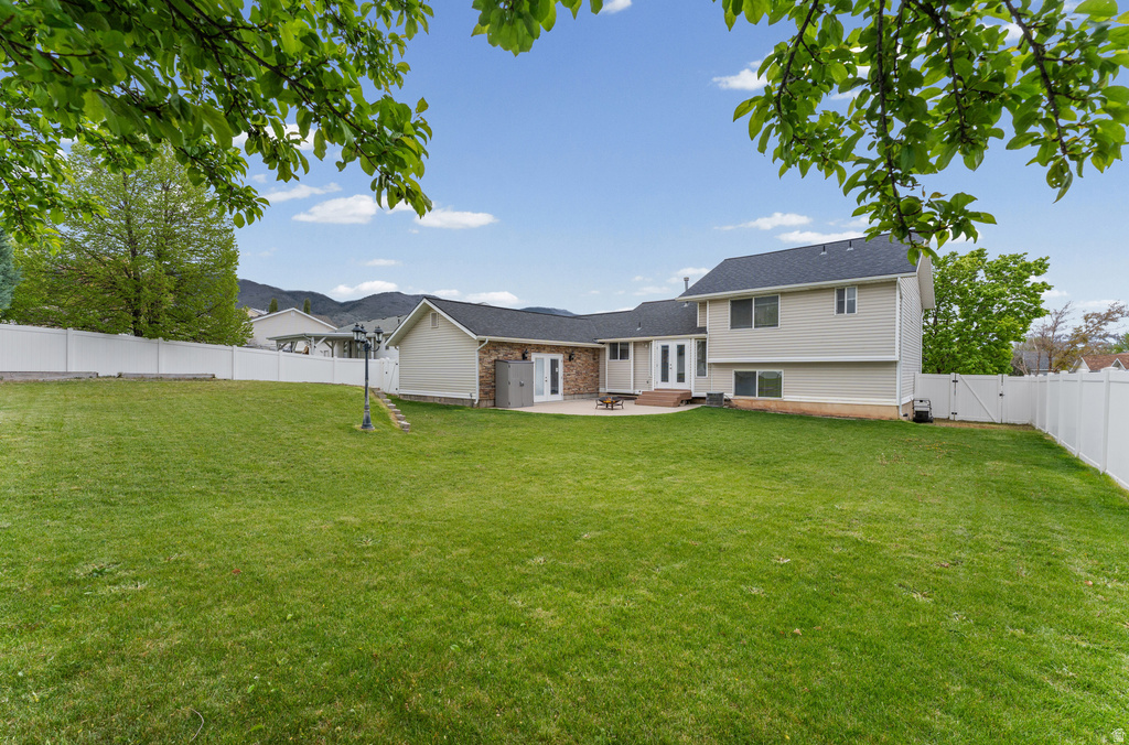 3 E ALFRED AVE Kaysville, UT 84037