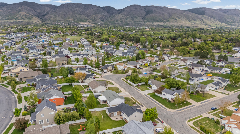 3 E ALFRED AVE Kaysville, UT 84037