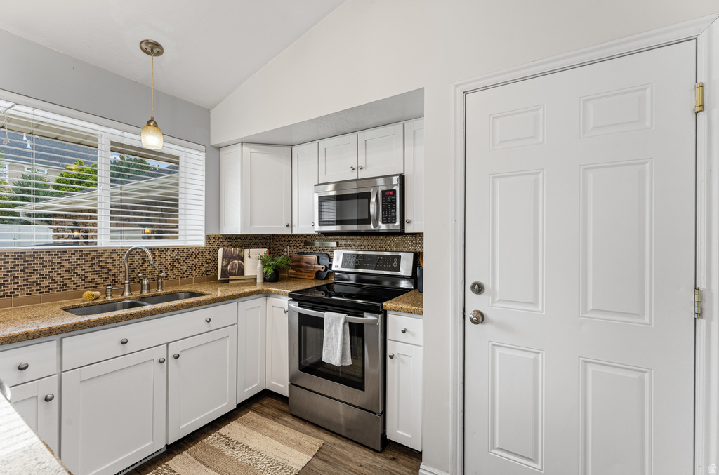 3 E ALFRED AVE Kaysville, UT 84037