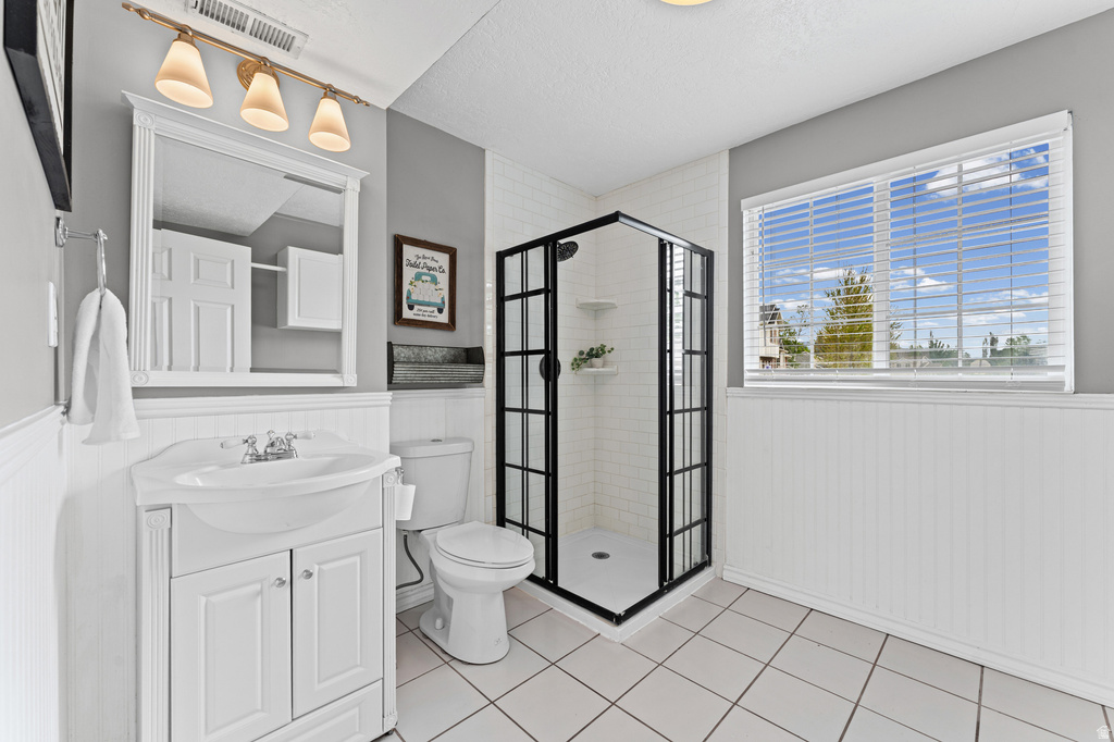 3 E ALFRED AVE Kaysville, UT 84037