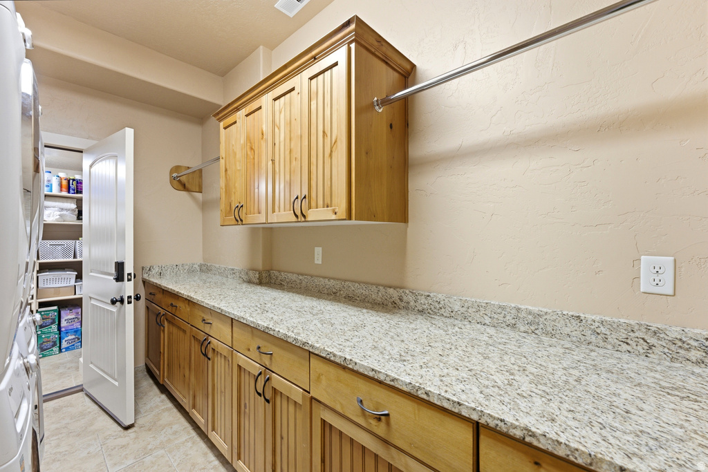 3263 S CHUKAR DR Garden City, UT 84028