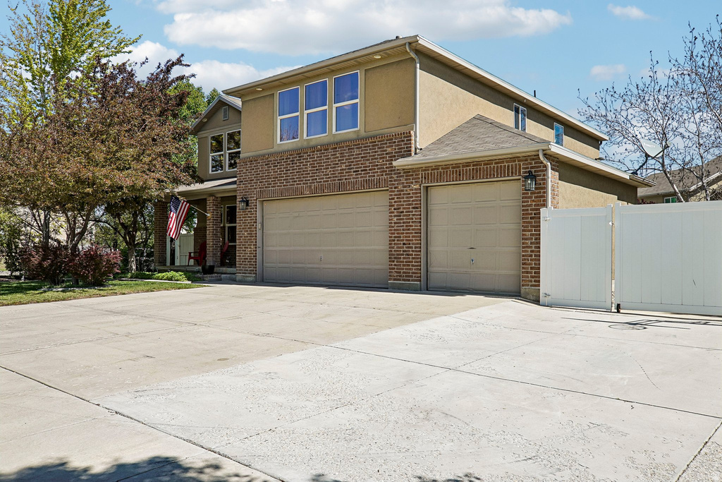 13727 S BLAYDE DR Herriman, UT 84096