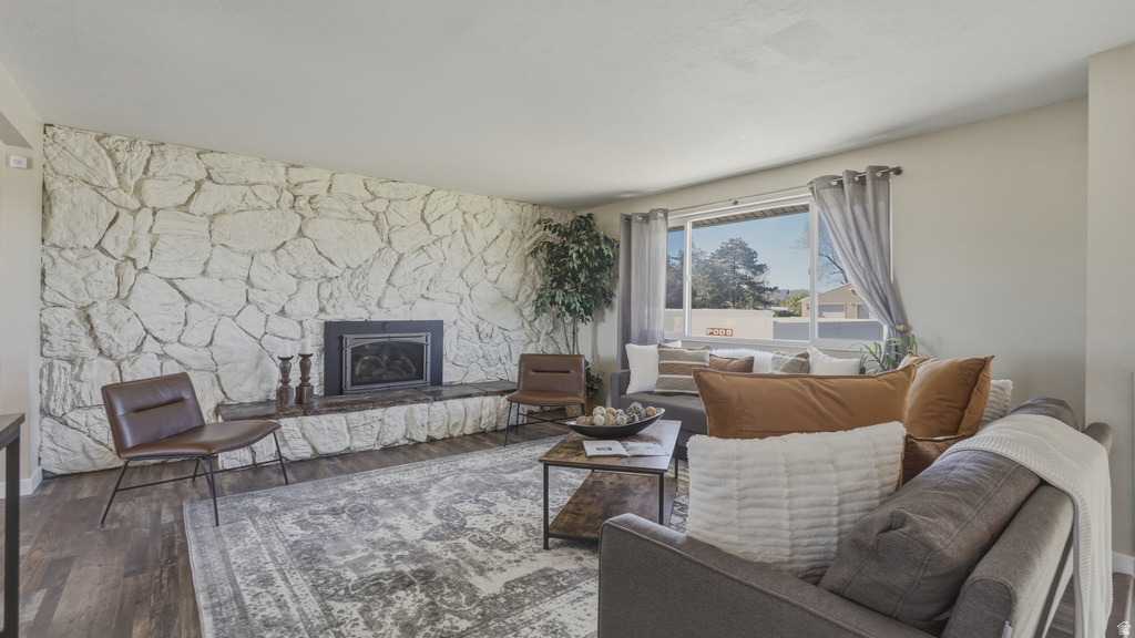 837 E CARNATION DR Sandy, UT 84094