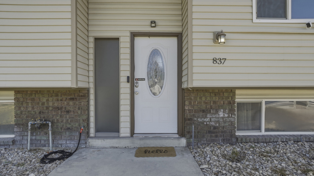 837 E CARNATION DR Sandy, UT 84094