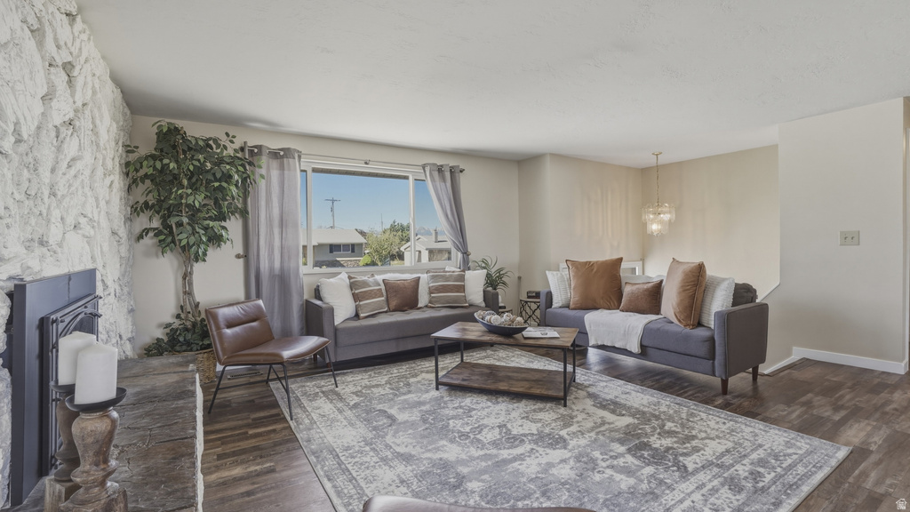 837 E CARNATION DR Sandy, UT 84094