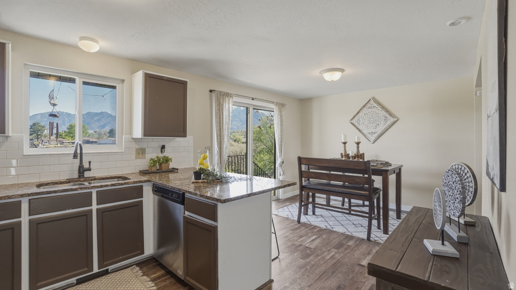 837 E CARNATION DR Sandy, UT 84094