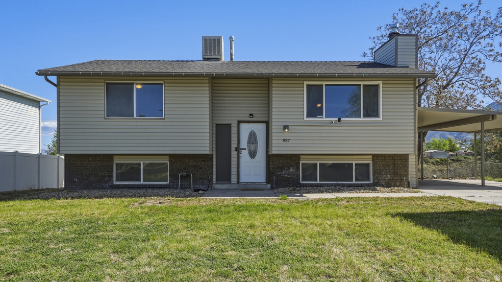 837 E CARNATION DR Sandy, UT 84094