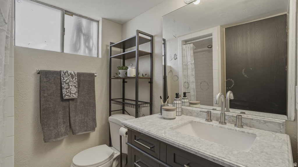 837 E CARNATION DR Sandy, UT 84094