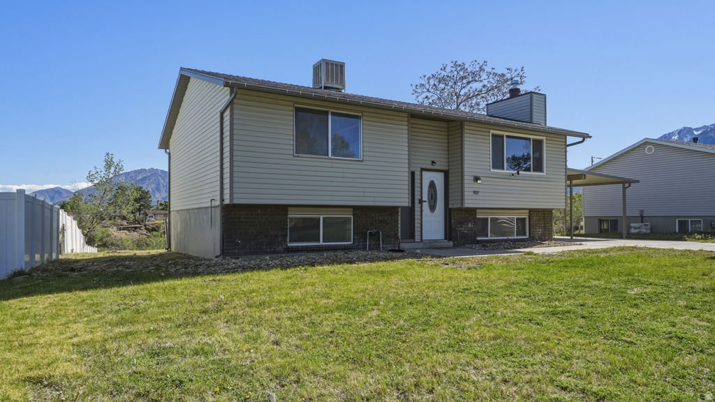 837 E CARNATION DR Sandy, UT 84094