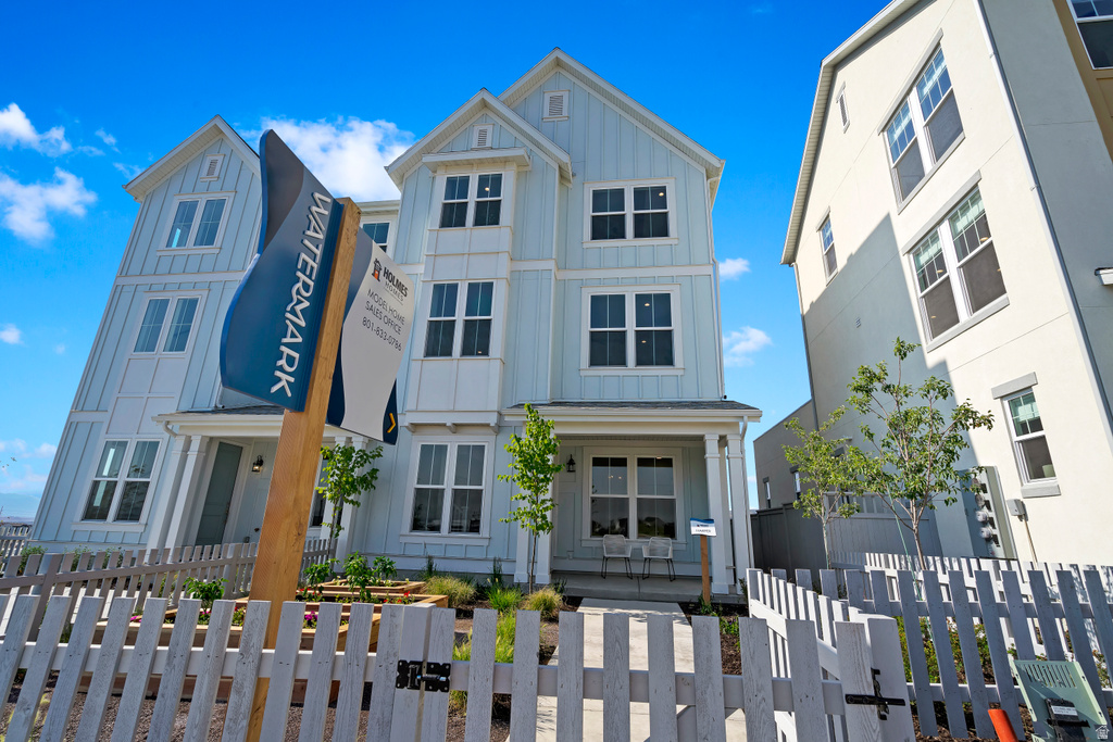 11364 S WATERCOURSE RD #390 South Jordan, UT 84009