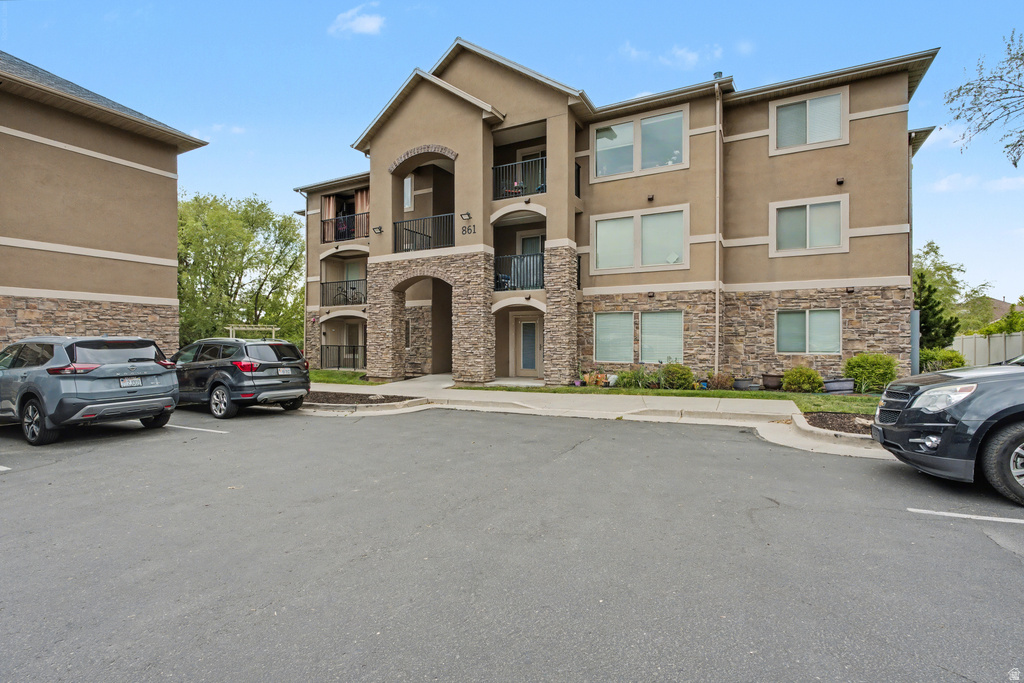 861 S MAIN ST. #D Layton, UT 84041