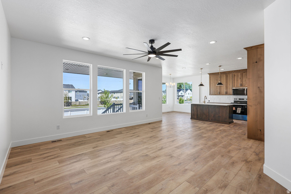 1144 S 4475 W photo 4