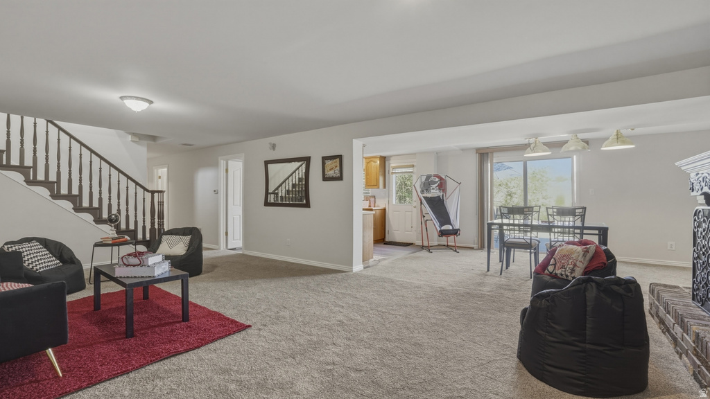 2025 E DIMPLE DELL RD Sandy, UT 84092