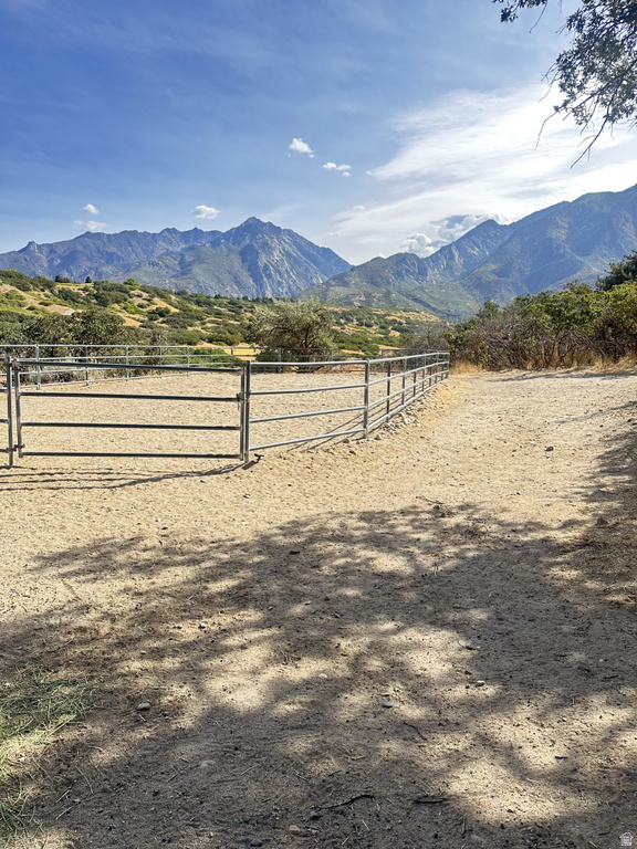 2025 E DIMPLE DELL RD Sandy, UT 84092