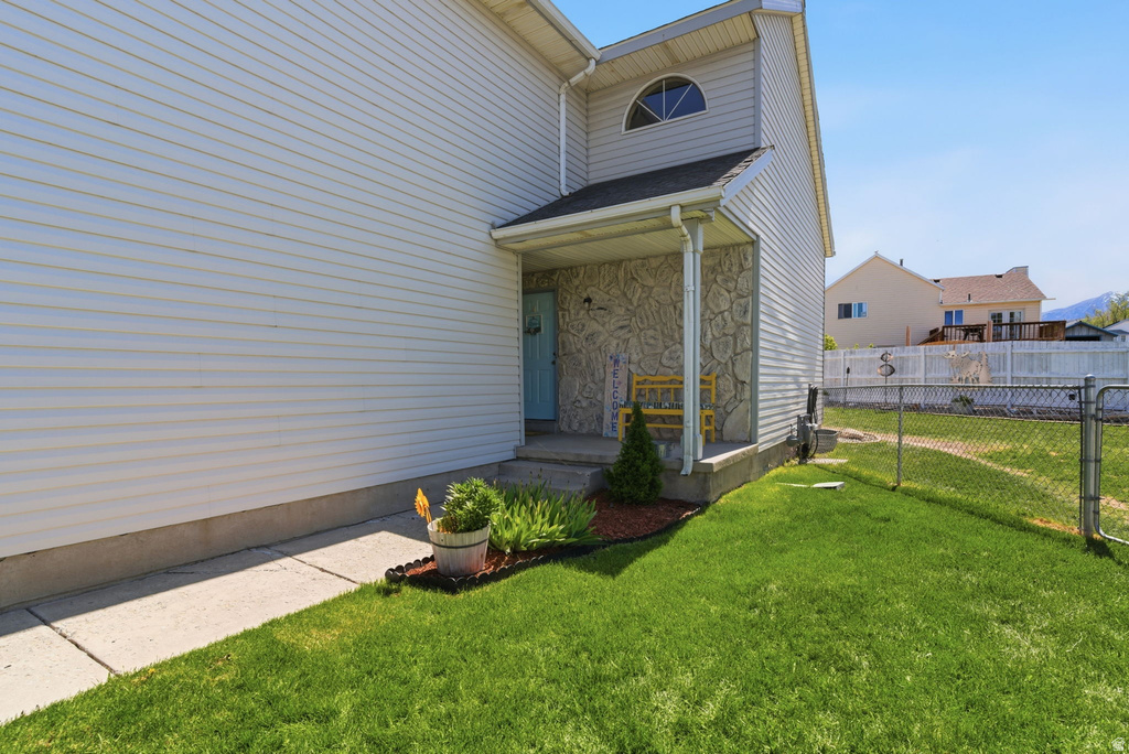 2954 S ROPNER CIR Magna, UT 84044