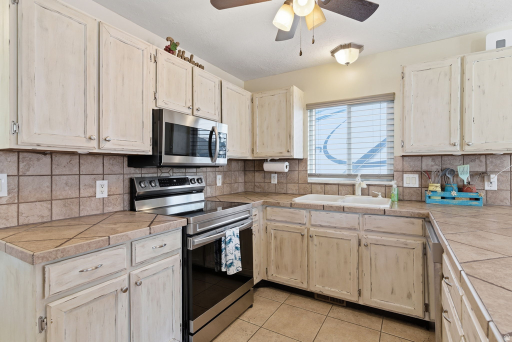 2954 S ROPNER CIR Magna, UT 84044