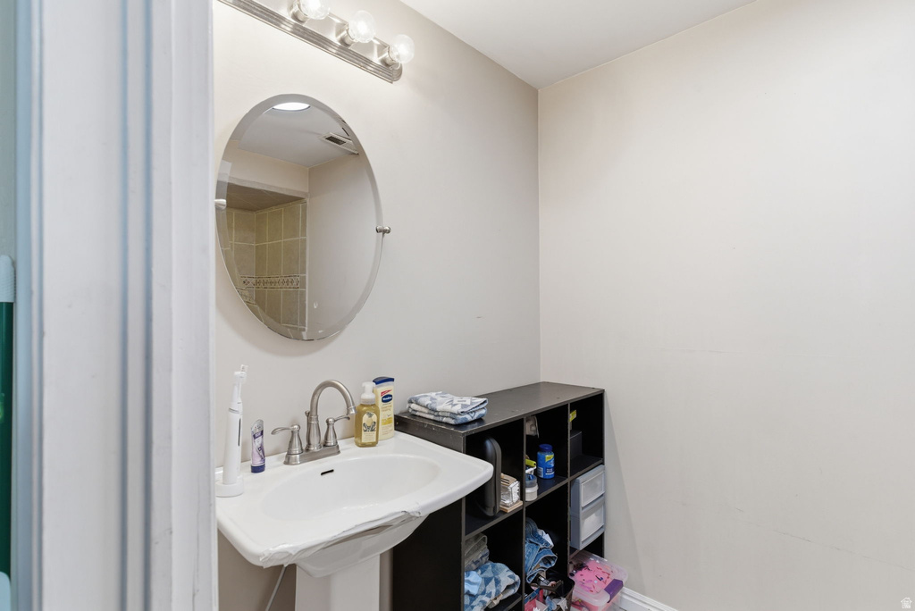 2954 S ROPNER CIR Magna, UT 84044