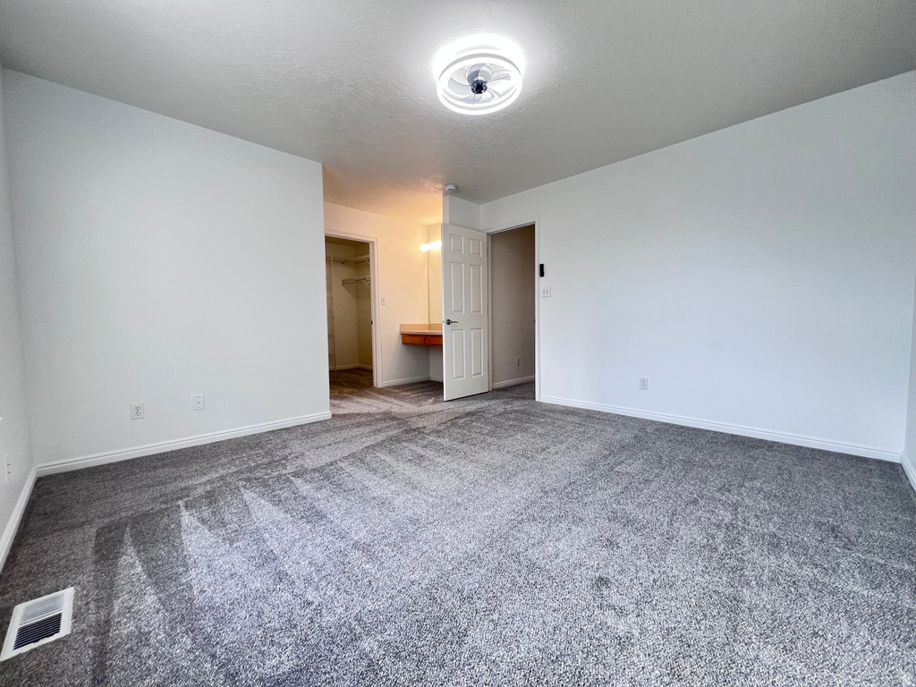 10473 S SAGE CREEK RD RD South Jordan, UT 84009