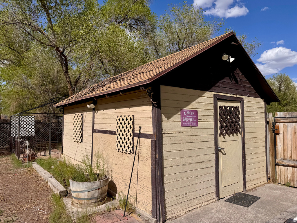 254 N 100 E Hinckley, UT 84635