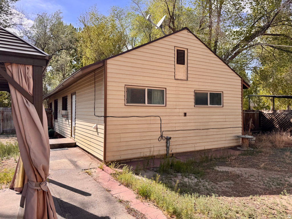 254 N 100 E Hinckley, UT 84635