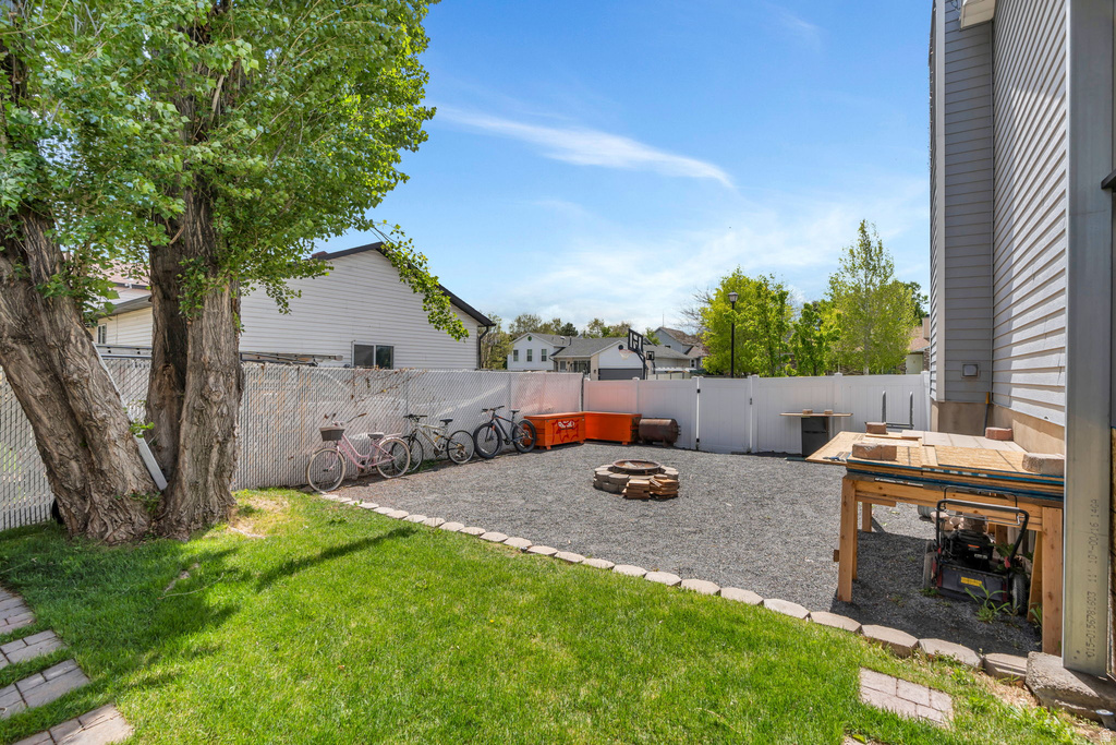 3706 W CHRISTY WAY Taylorsville, UT 84129