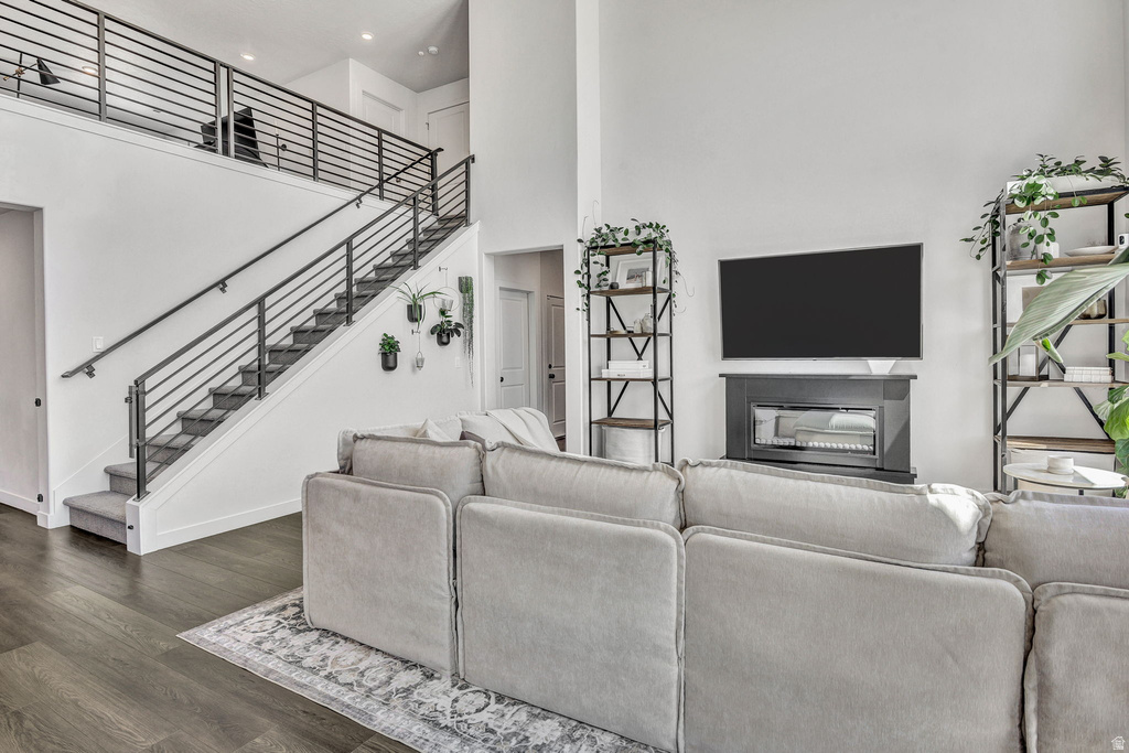 2119 S MOUNTAIN VIEW BLVD Woods Cross, UT 84087