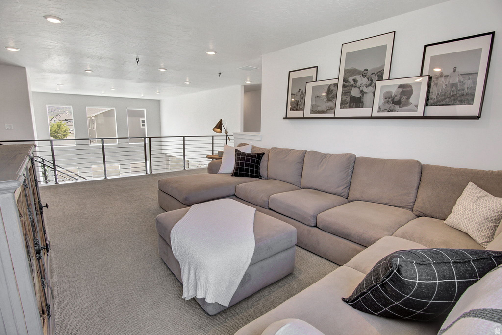 2119 S MOUNTAIN VIEW BLVD Woods Cross, UT 84087