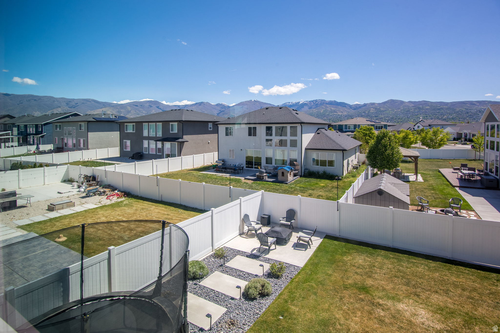 2119 S MOUNTAIN VIEW BLVD Woods Cross, UT 84087