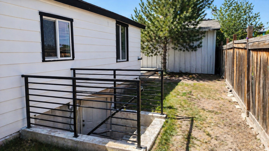 54 S HALE ST Grantsville, UT 84029