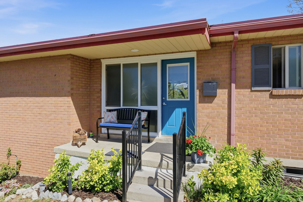 935 E 900 N Bountiful, UT 84010