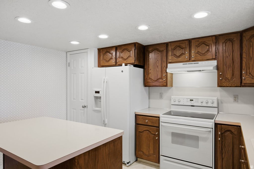 1021 E 5675 S South Ogden, UT 84405