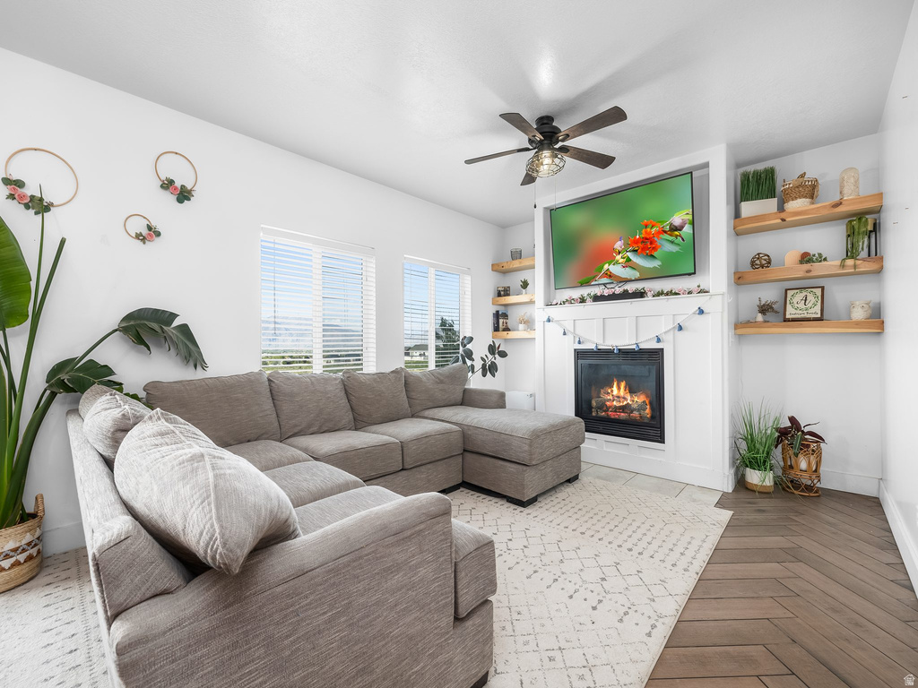 256 W HORIZON LOOP Elk Ridge, UT 84651