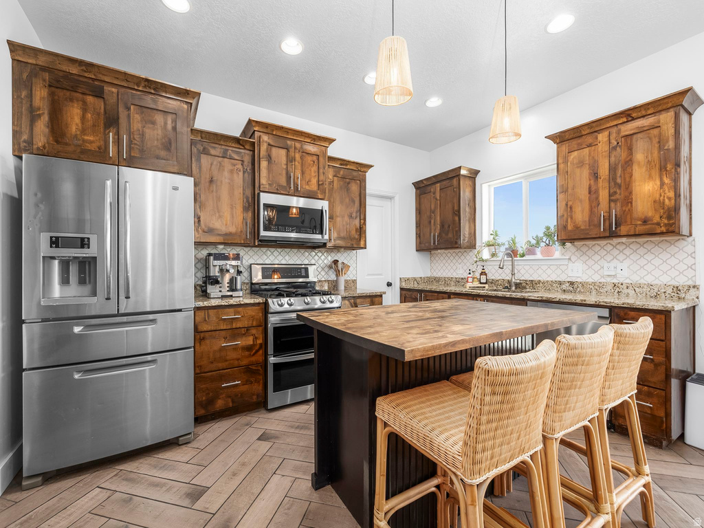 256 W HORIZON LOOP Elk Ridge, UT 84651
