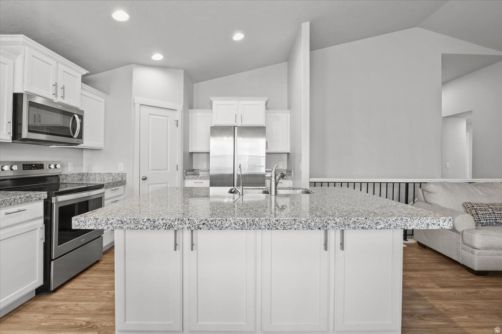 3297 S NEWHOUSE DR Magna, UT 84044