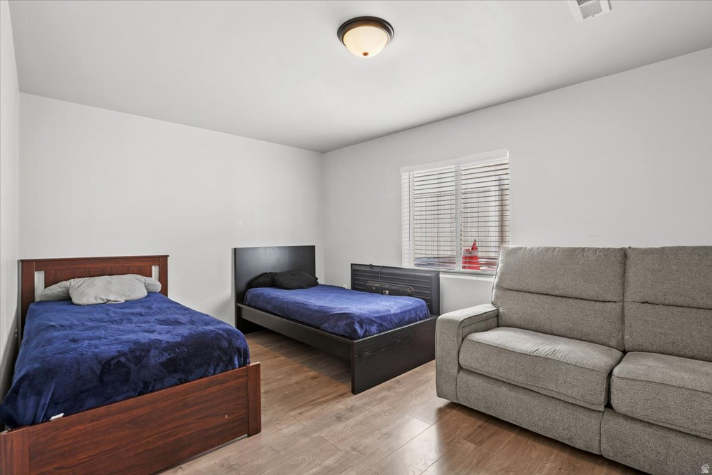 3297 S NEWHOUSE DR Magna, UT 84044