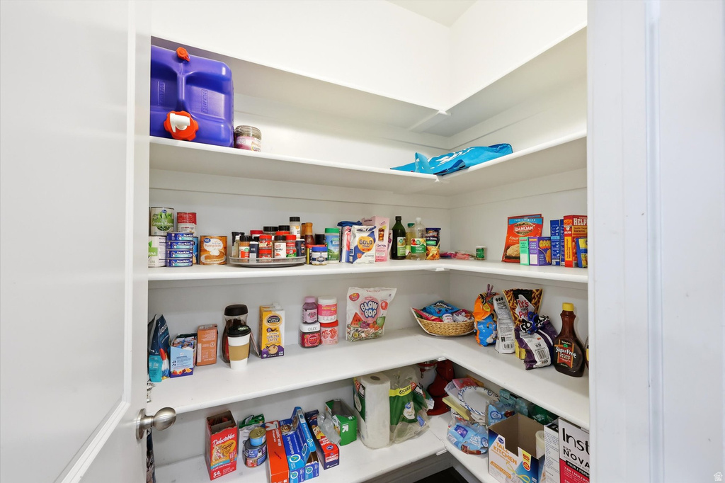 1823 W 2300 S Woods Cross, UT 84087