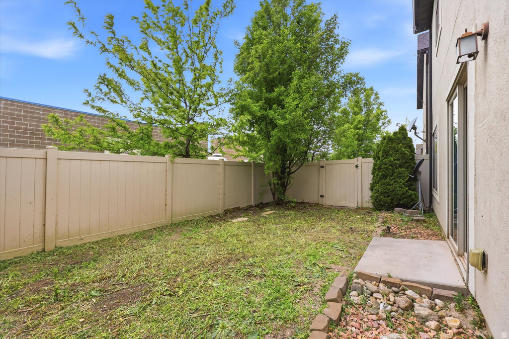 1823 W 2300 S Woods Cross, UT 84087