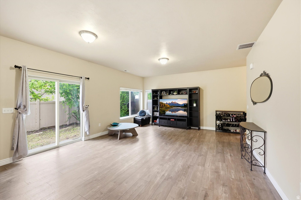 1823 W 2300 S Woods Cross, UT 84087