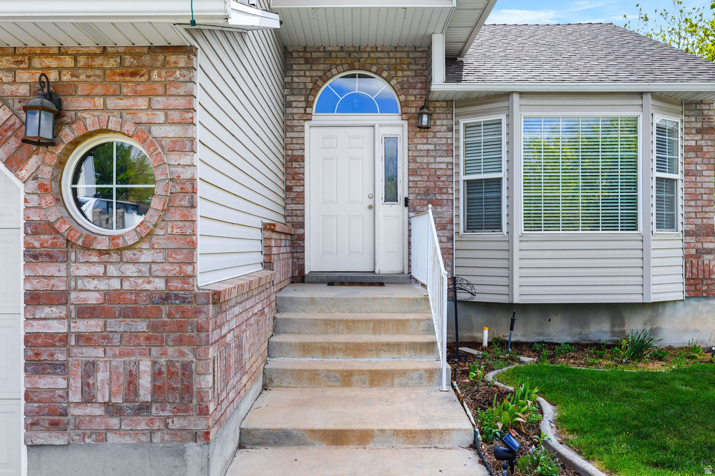 7629 S KINGS BRIDGE DR West Jordan, UT 84084