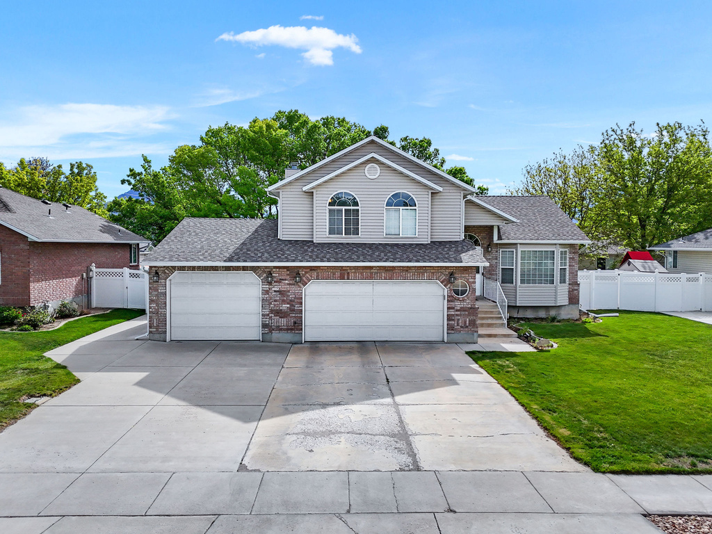 7629 S KINGS BRIDGE DR West Jordan, UT 84084