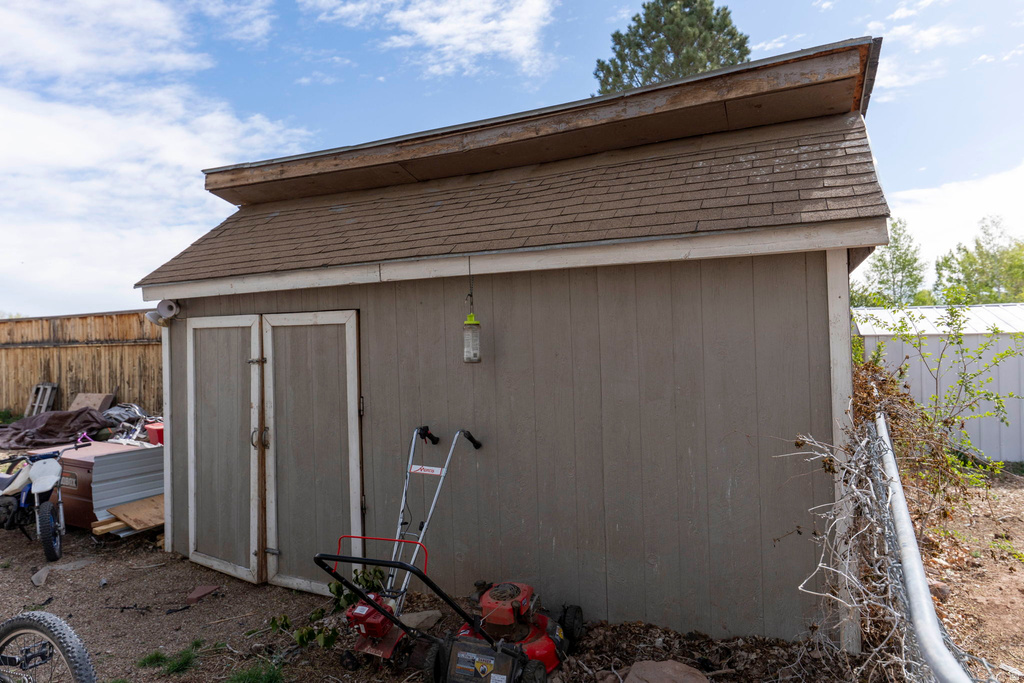 756 E 400 N Roosevelt, UT 84066